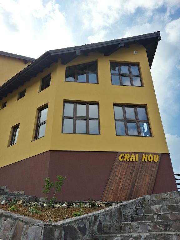 Pensiunea Crai Nou Şirnea Exteriör bild